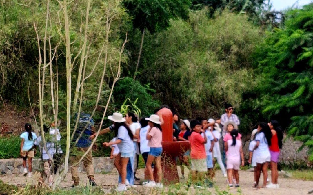 Visita de niños del taller de exploradores Guarco